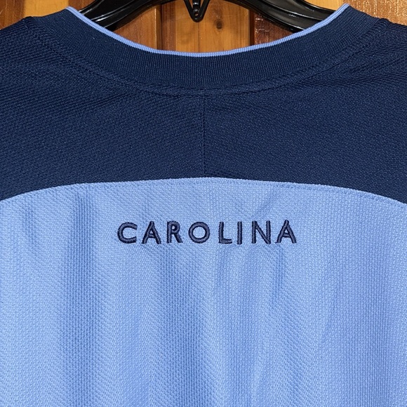 Nike UNC Pullover - Picture 8 of 8